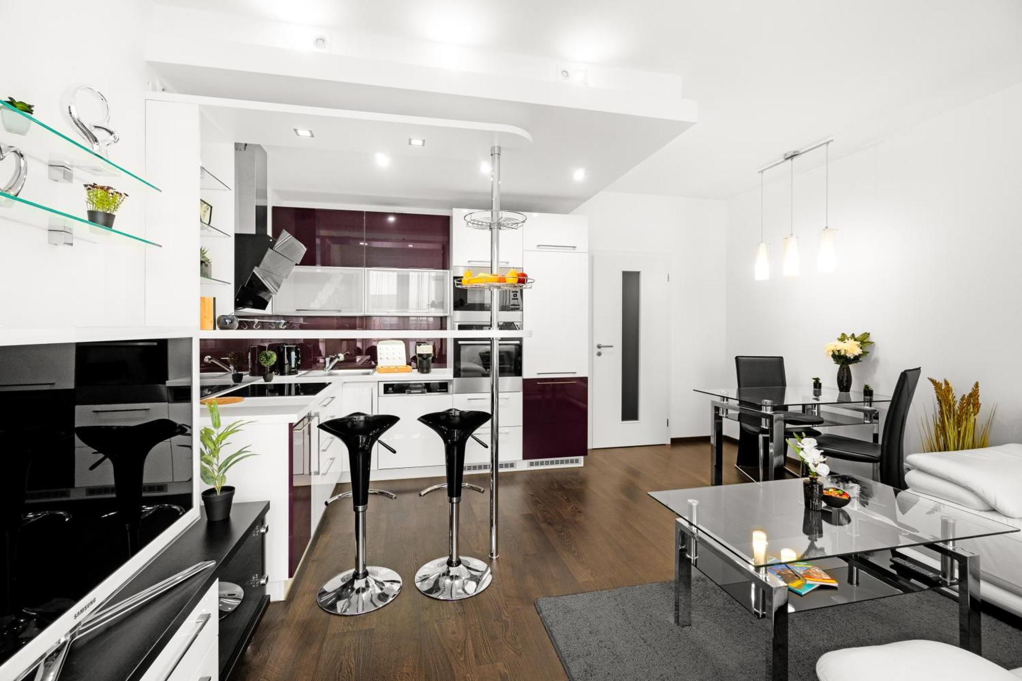 Bnb New Beautiful Apartment In The Center Of Ostrava With Option Garage Parking Экстерьер фото