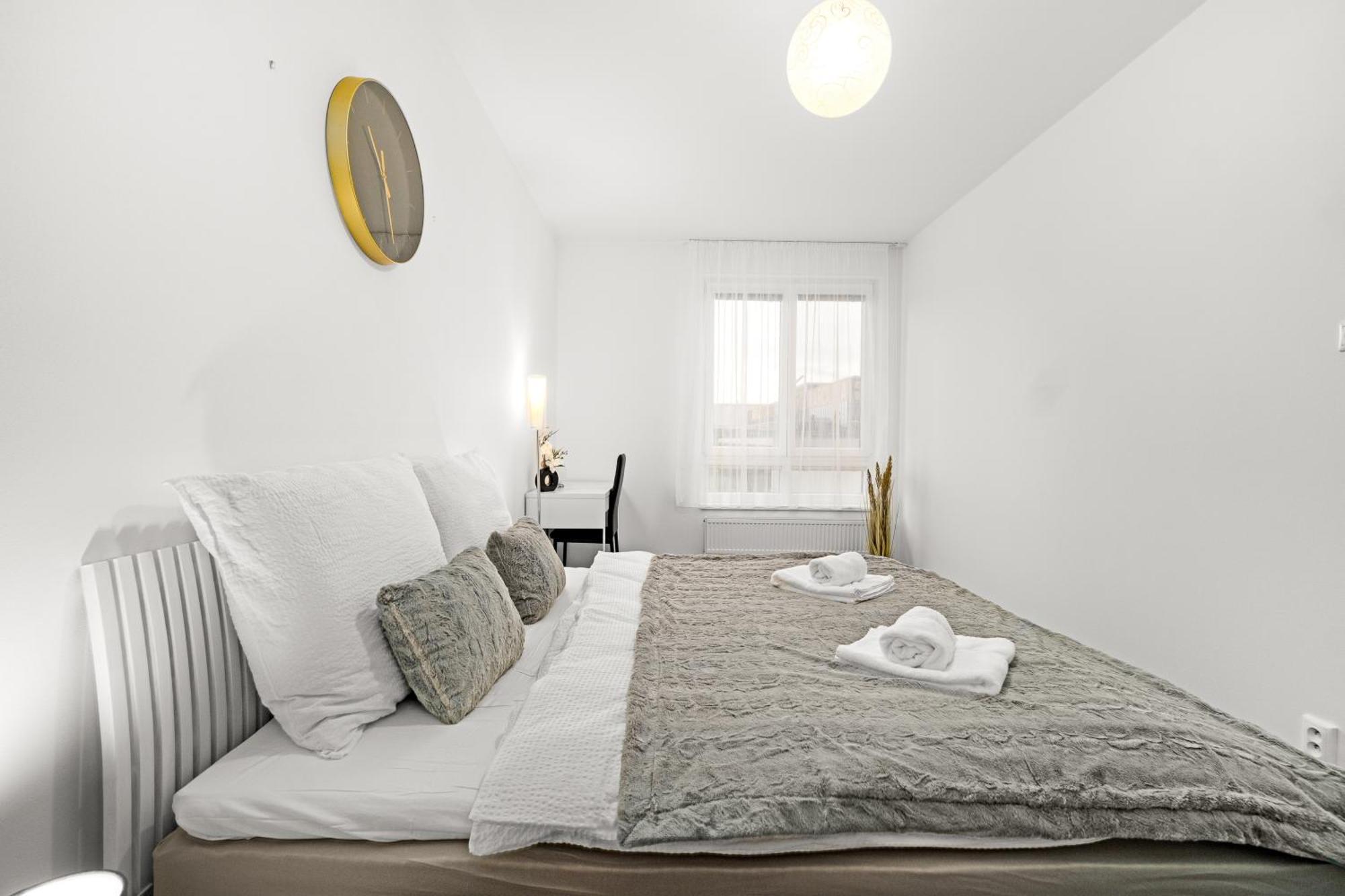 Bnb New Beautiful Apartment In The Center Of Ostrava With Option Garage Parking Экстерьер фото