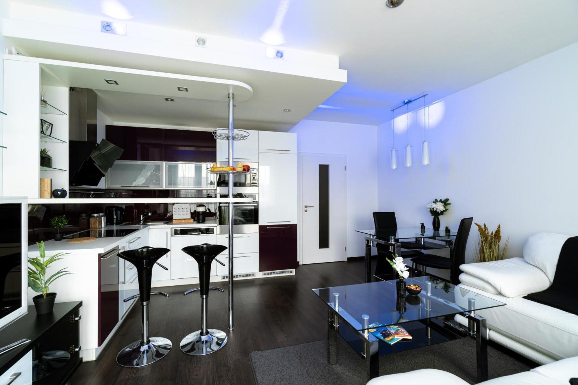Bnb New Beautiful Apartment In The Center Of Ostrava With Option Garage Parking Экстерьер фото