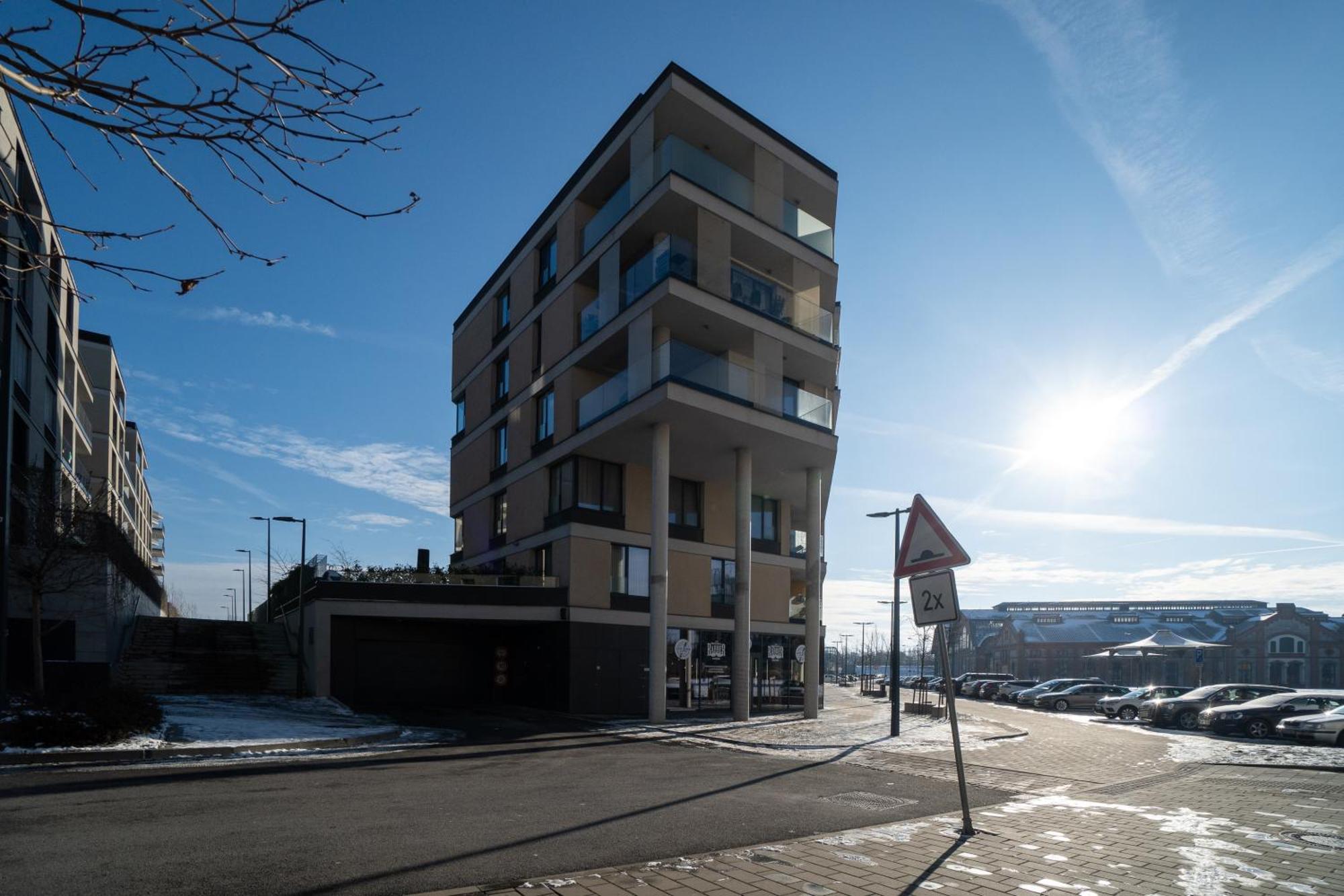 Bnb New Beautiful Apartment In The Center Of Ostrava With Option Garage Parking Экстерьер фото
