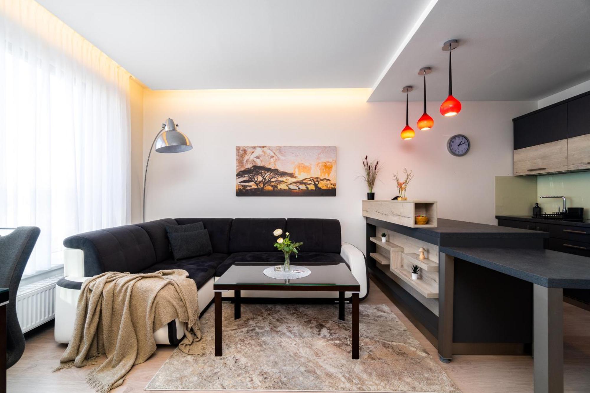 Bnb New Beautiful Apartment In The Center Of Ostrava With Option Garage Parking Экстерьер фото